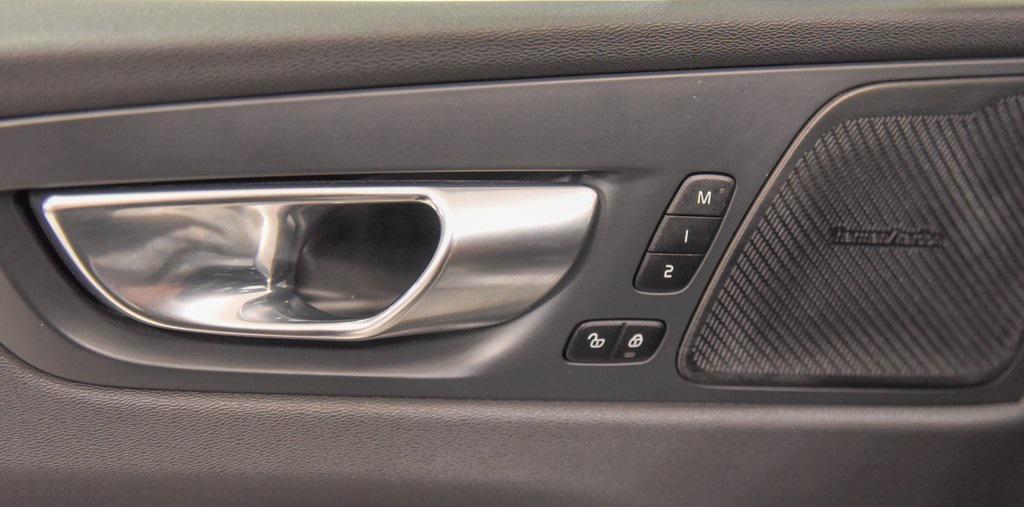 used 2022 Volvo XC60 car, priced at $21,441