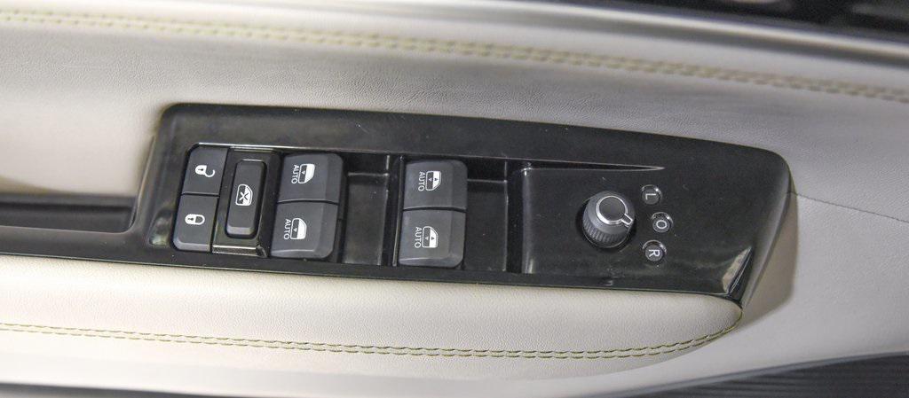 used 2024 Jeep Wagoneer car, priced at $47,241