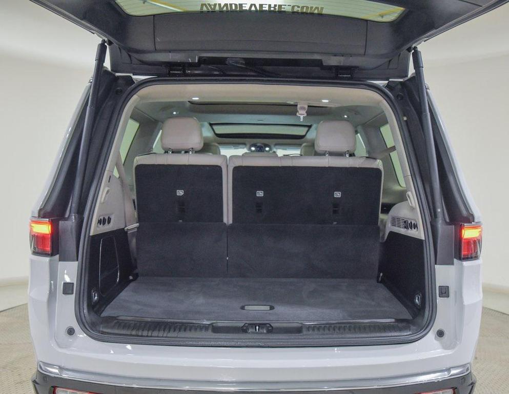 used 2024 Jeep Wagoneer car, priced at $47,241