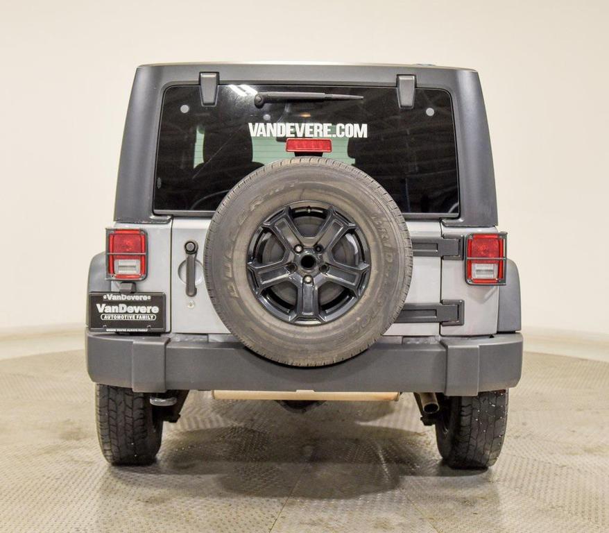 used 2016 Jeep Wrangler Unlimited car, priced at $13,995