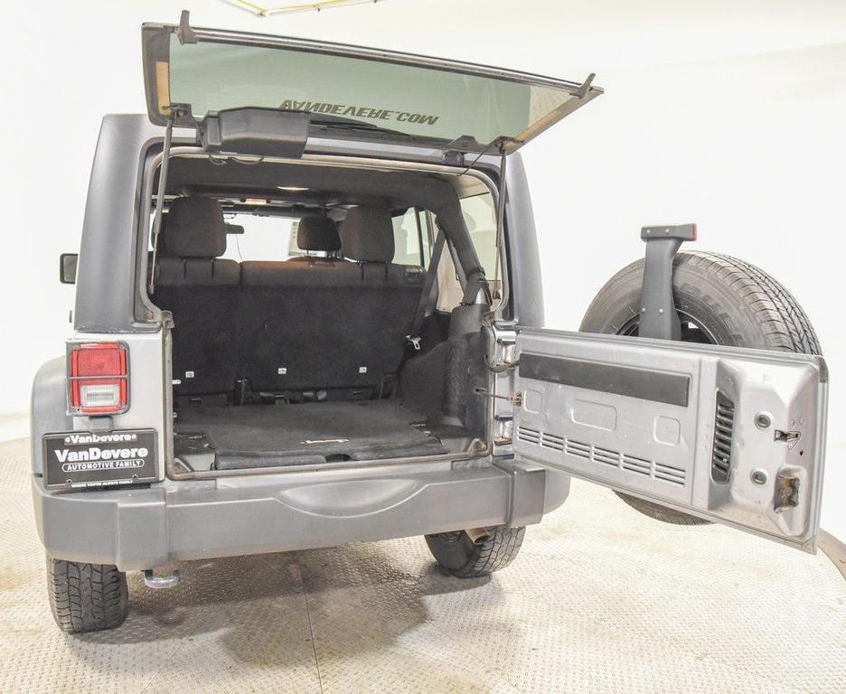 used 2016 Jeep Wrangler Unlimited car, priced at $13,995