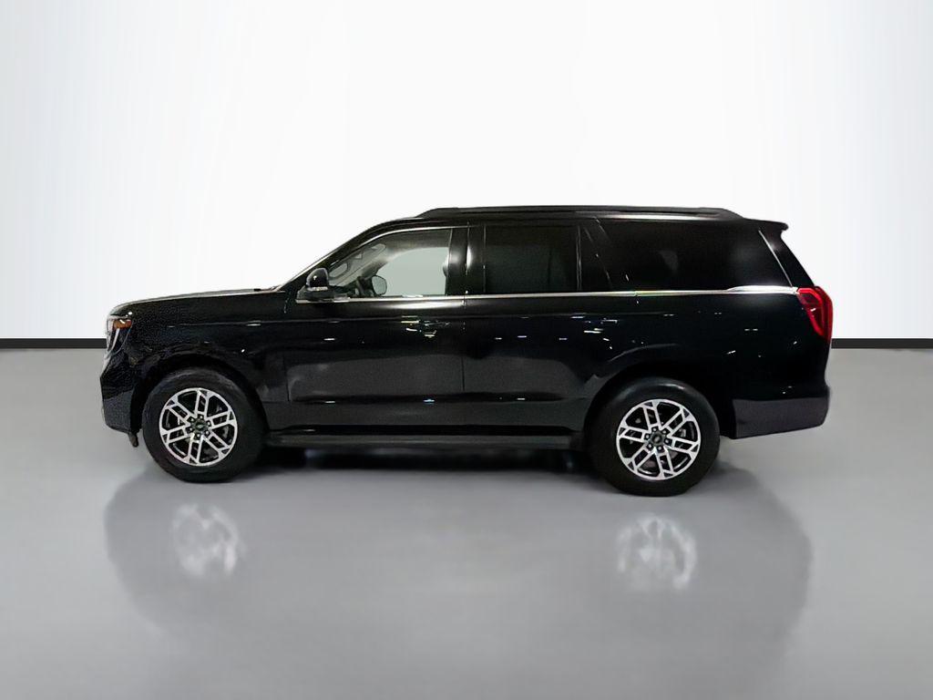 used 2025 Ford Expedition car, priced at $59,879