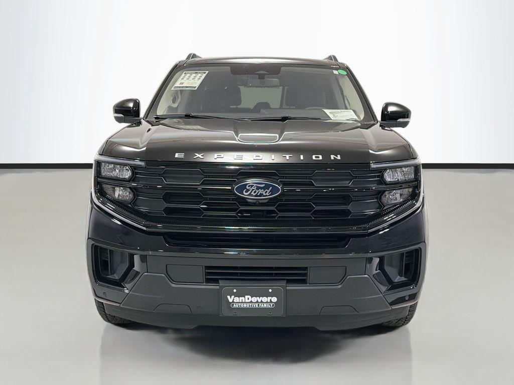 used 2025 Ford Expedition car, priced at $59,879