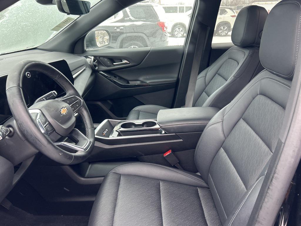 used 2025 Chevrolet Equinox car, priced at $28,995