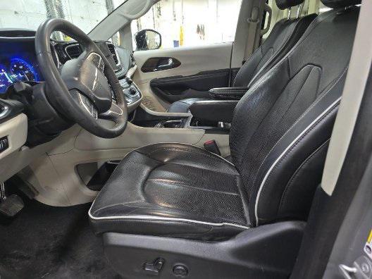 used 2023 Chrysler Pacifica car, priced at $30,995
