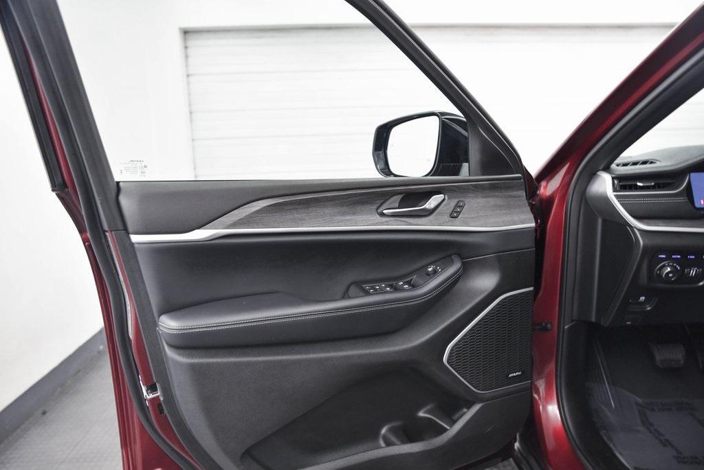 used 2024 Jeep Grand Cherokee 4xe car, priced at $23,672