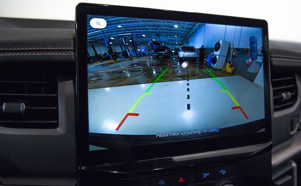 used 2023 Ford Expedition car, priced at $40,000