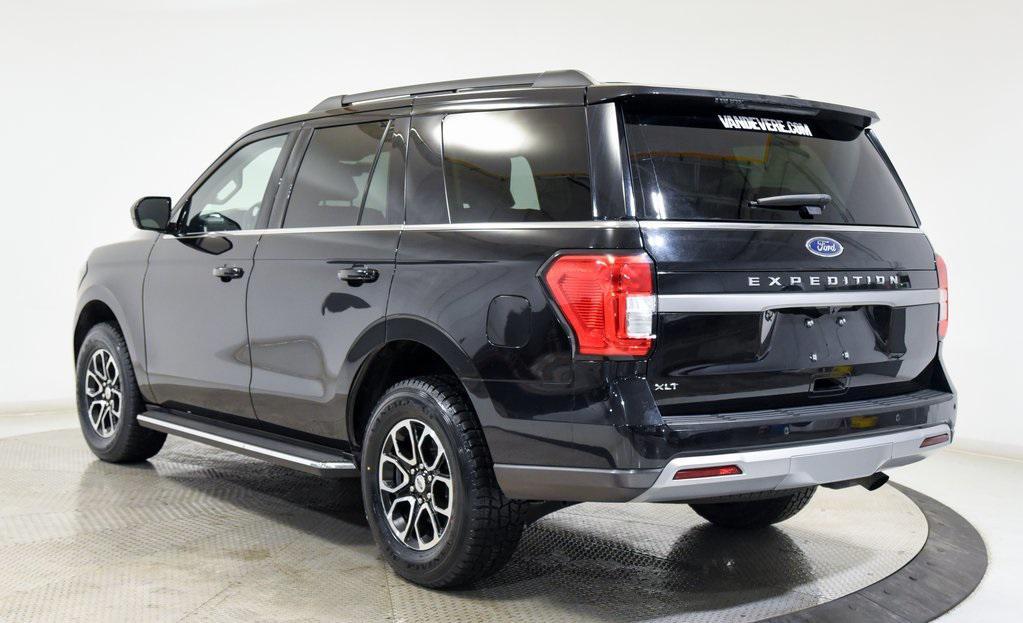 used 2023 Ford Expedition car, priced at $40,000