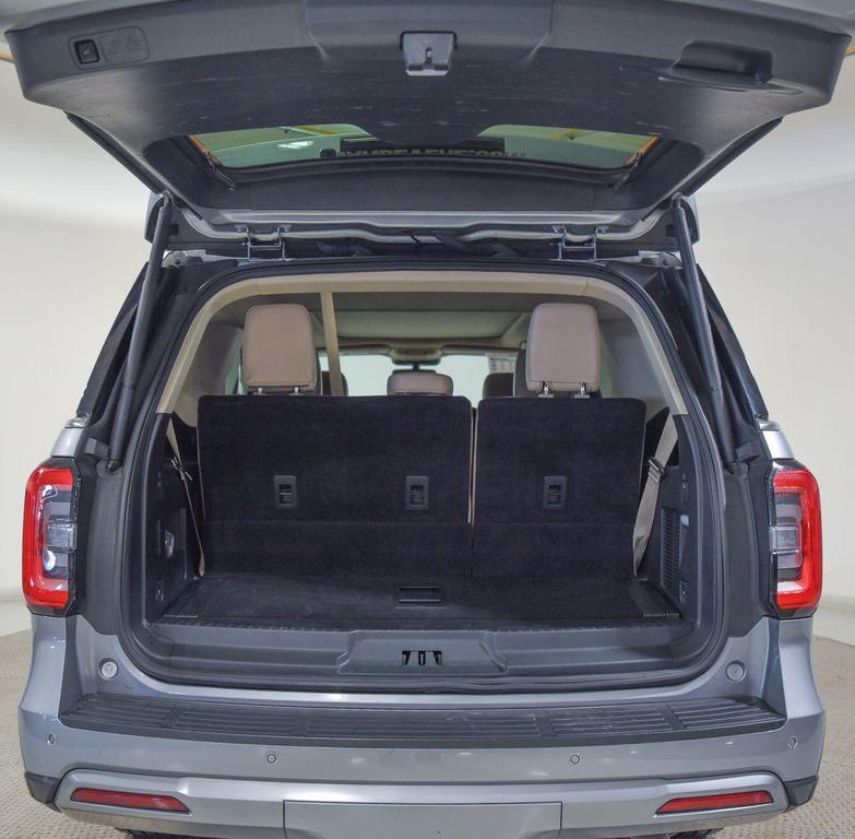 used 2024 Ford Expedition car, priced at $41,699