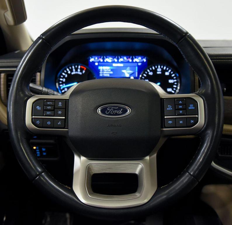 used 2024 Ford Expedition car, priced at $41,699