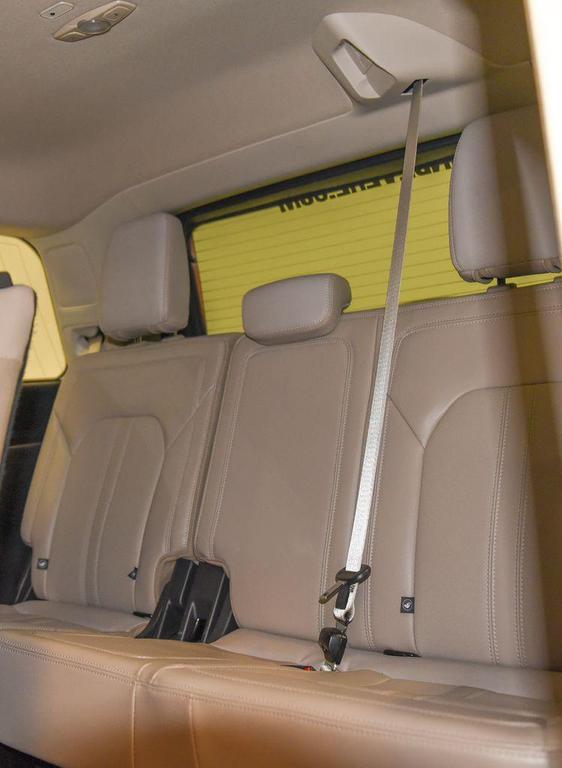 used 2024 Ford Expedition car, priced at $41,699
