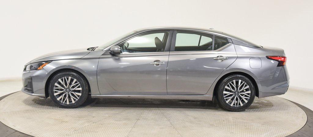 used 2023 Nissan Altima car, priced at $17,789
