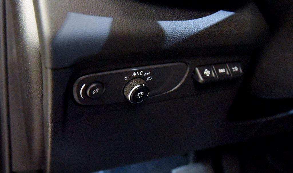 used 2021 Buick Envision car, priced at $26,772