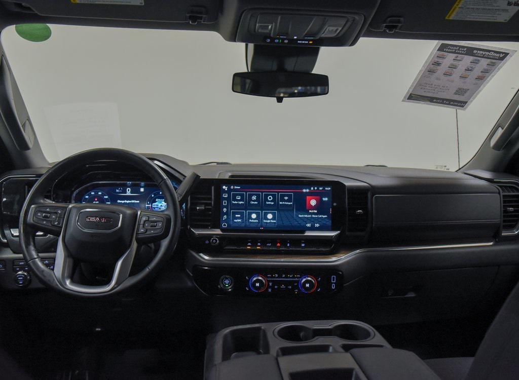 used 2023 GMC Sierra 1500 car, priced at $35,772