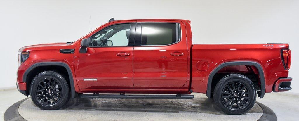 used 2023 GMC Sierra 1500 car, priced at $35,772