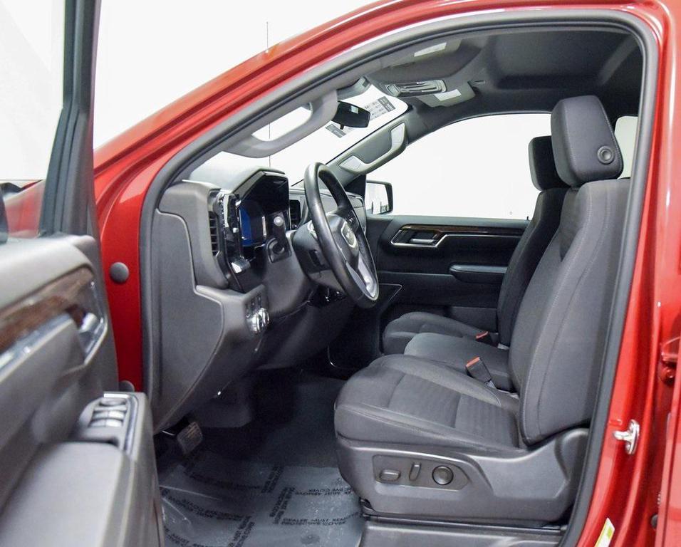 used 2023 GMC Sierra 1500 car, priced at $35,772