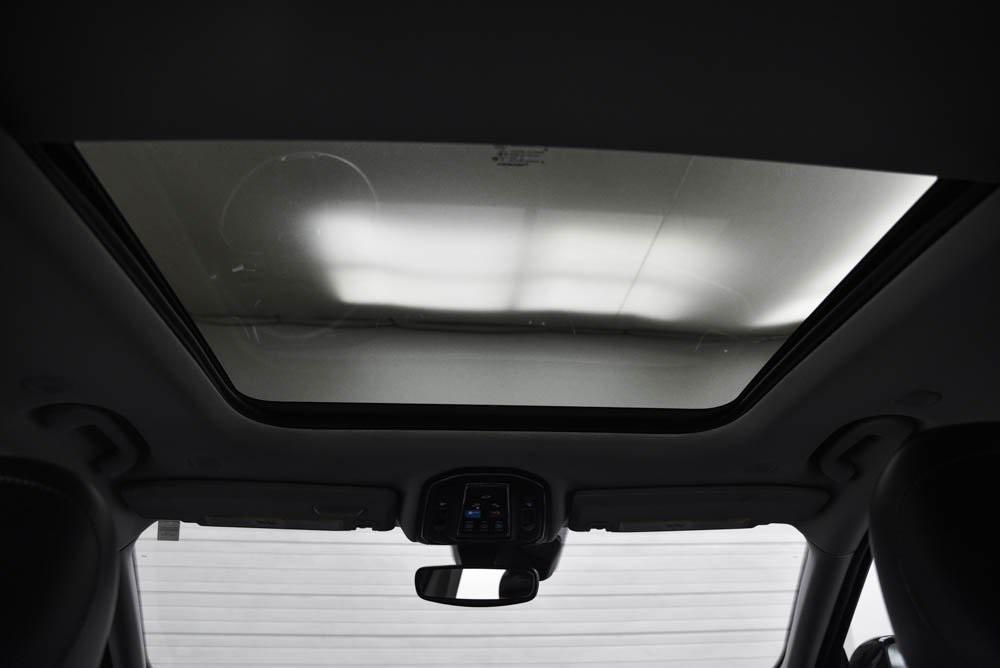 used 2024 Jeep Grand Cherokee car, priced at $28,272