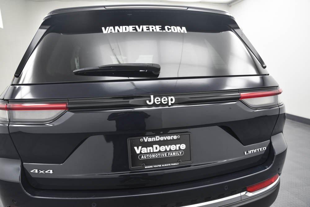 used 2024 Jeep Grand Cherokee car, priced at $28,272
