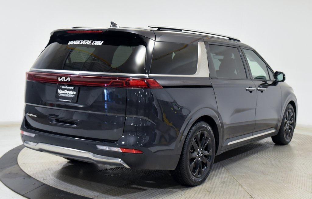 used 2024 Kia Carnival car, priced at $36,889