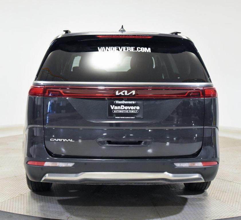 used 2024 Kia Carnival car, priced at $36,889