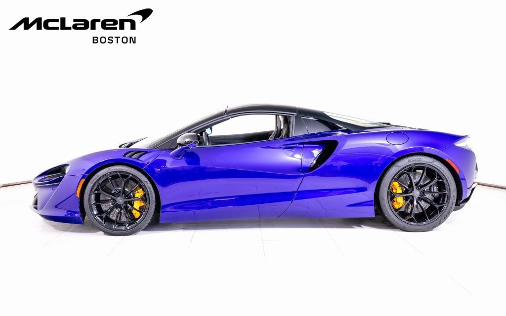 used 2025 McLaren Artura car, priced at $300,102