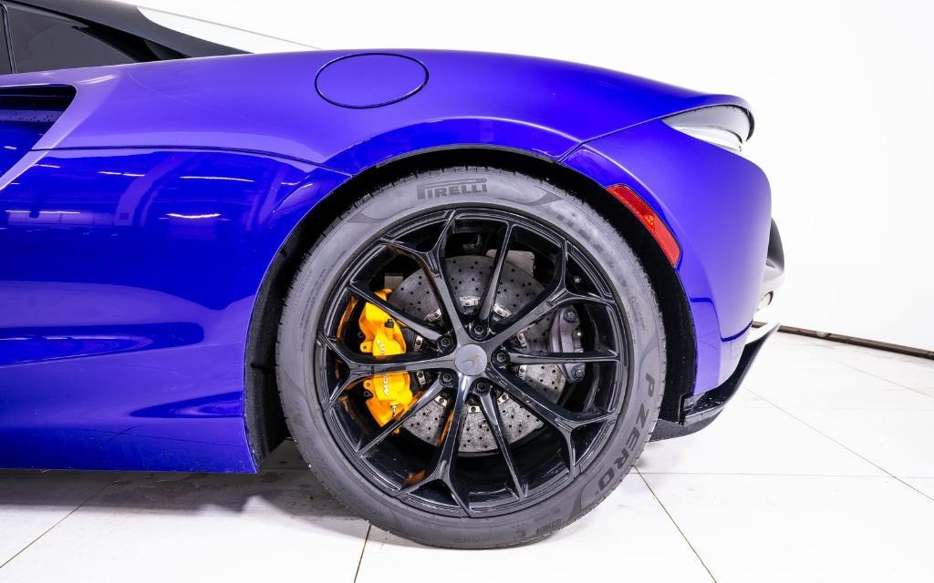 used 2025 McLaren Artura car, priced at $300,102