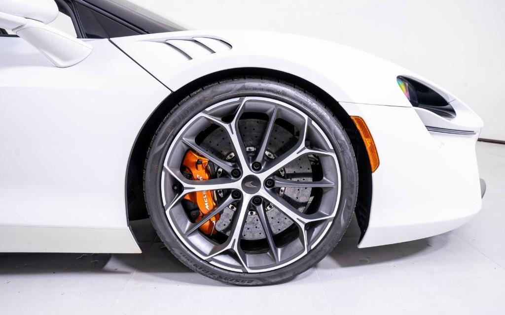 used 2025 McLaren Artura car, priced at $256,399