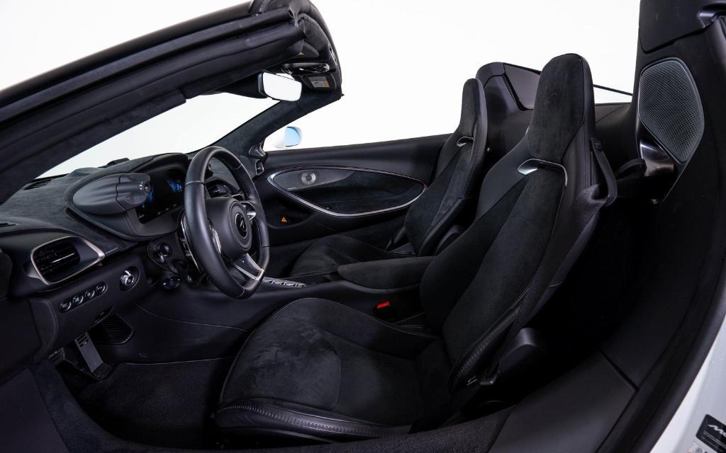 used 2025 McLaren Artura car, priced at $253,399