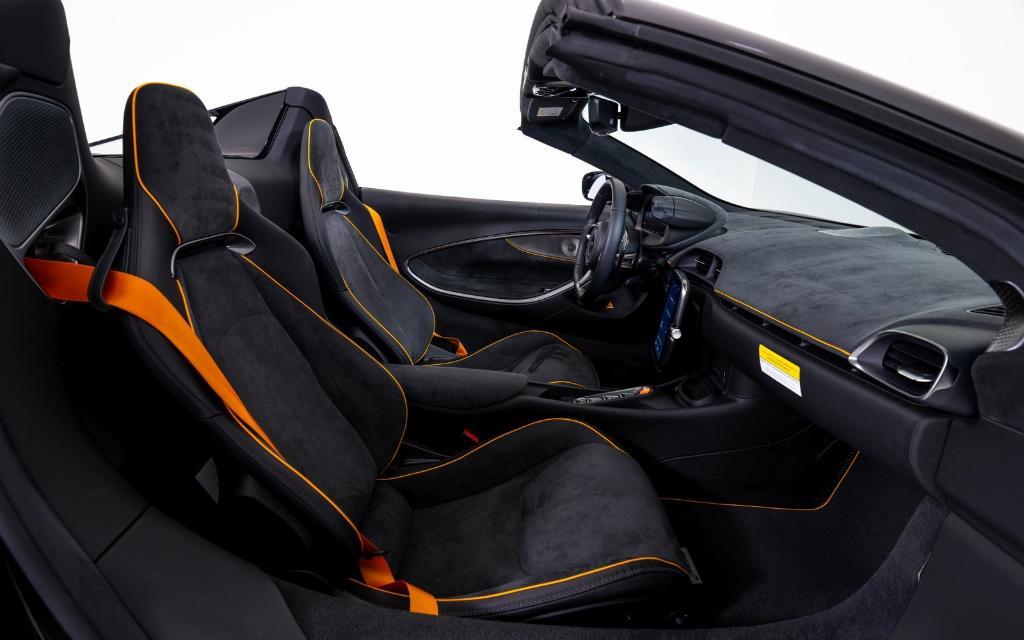 used 2025 McLaren Artura car, priced at $259,399