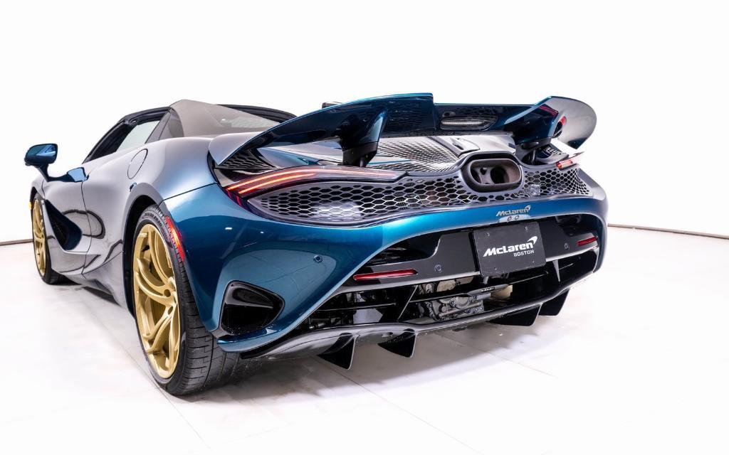used 2025 McLaren 750S car, priced at $397,016