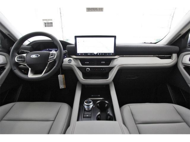 new 2025 Ford Explorer car, priced at $37,995