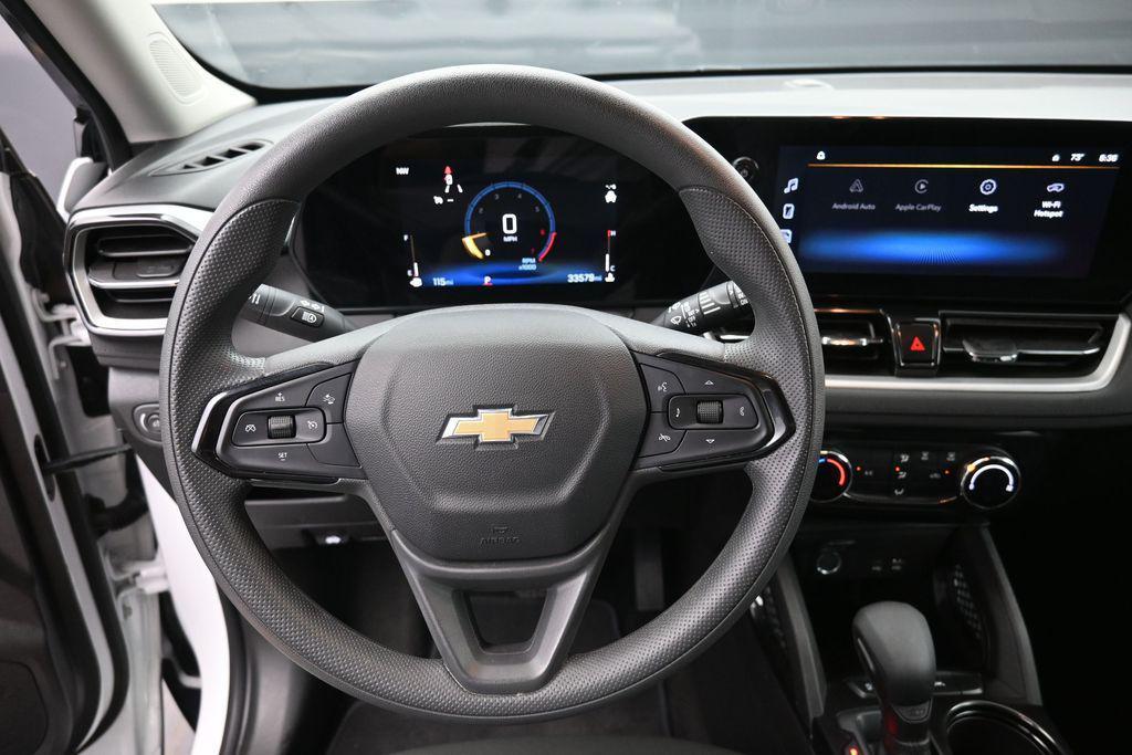 used 2025 Chevrolet TrailBlazer car, priced at $22,819