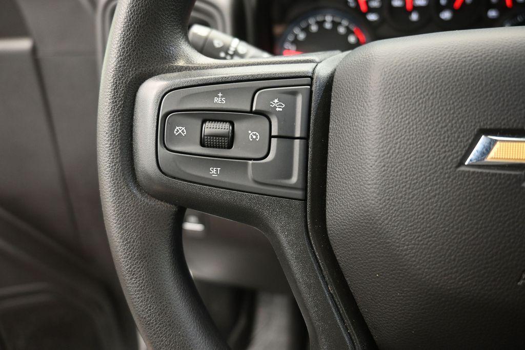 used 2025 Chevrolet Silverado 1500 car, priced at $29,718
