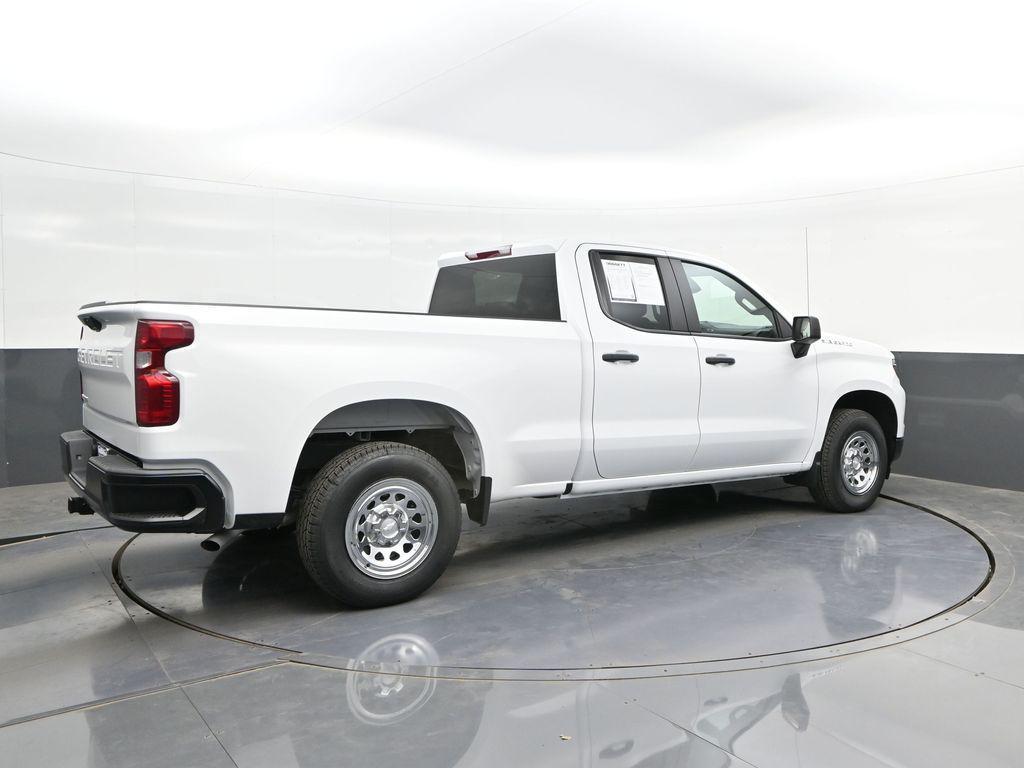 used 2025 Chevrolet Silverado 1500 car, priced at $29,718