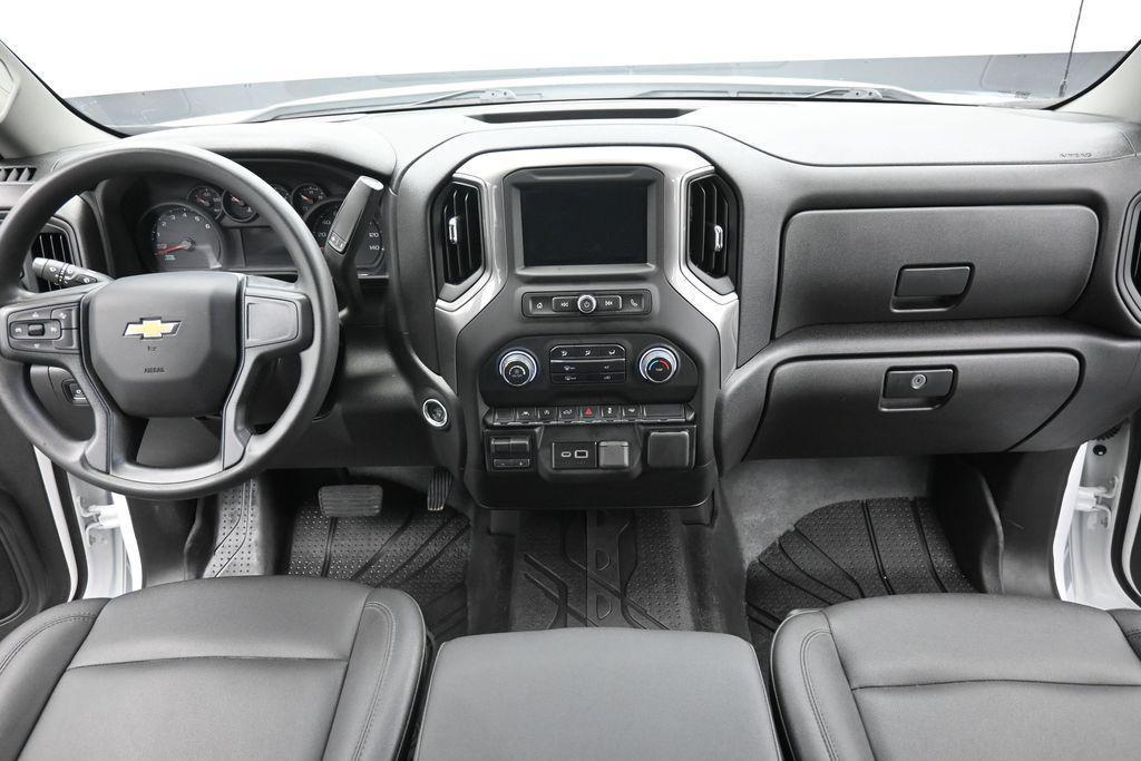 used 2025 Chevrolet Silverado 1500 car, priced at $29,718