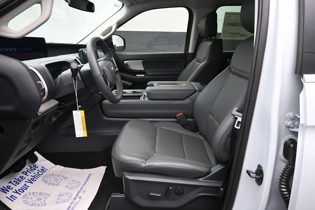 new 2026 Ford Expedition car, priced at $64,709