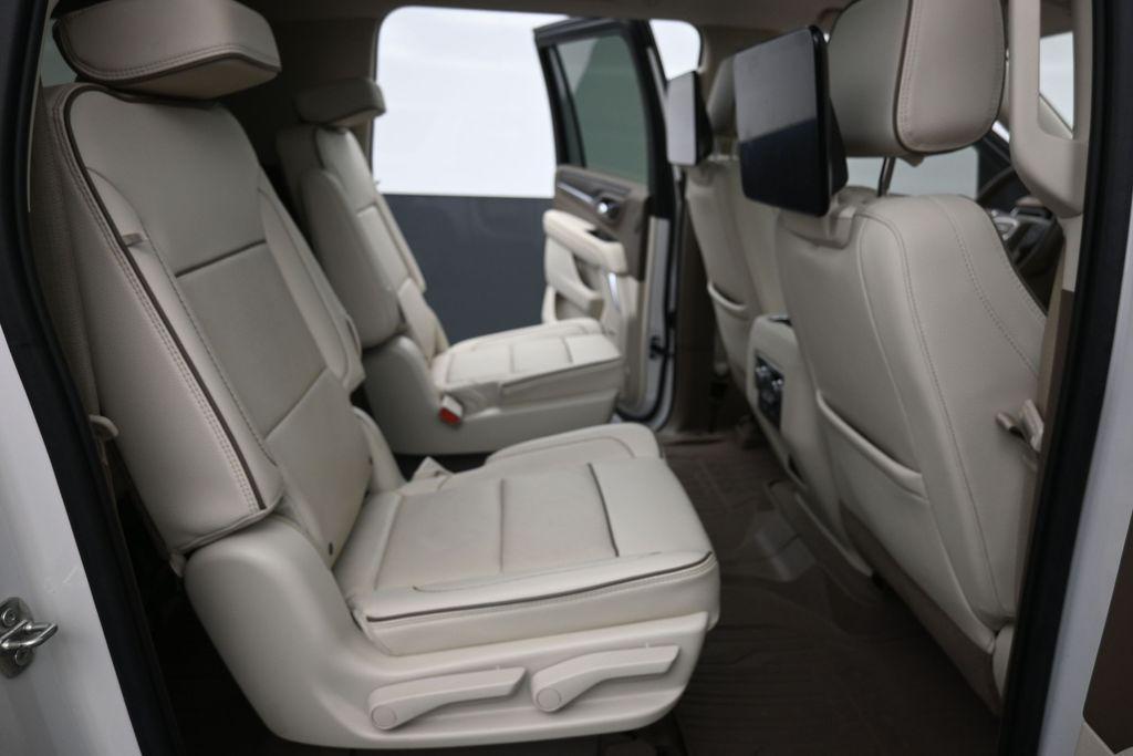 used 2021 GMC Yukon XL car, priced at $51,717