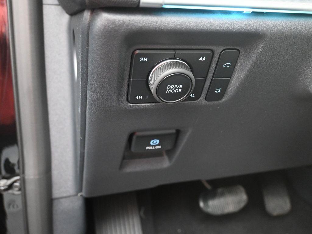 new 2025 Ford Expedition car, priced at $74,833