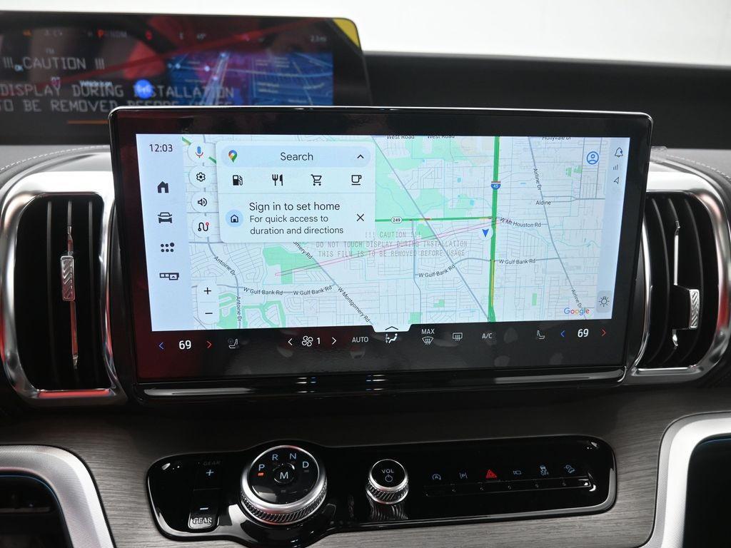 new 2025 Ford Expedition car, priced at $74,833