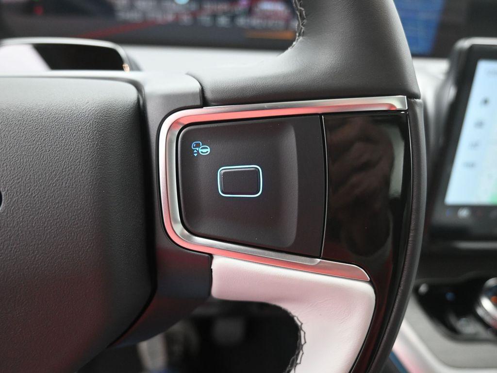 new 2025 Ford Expedition car, priced at $74,833