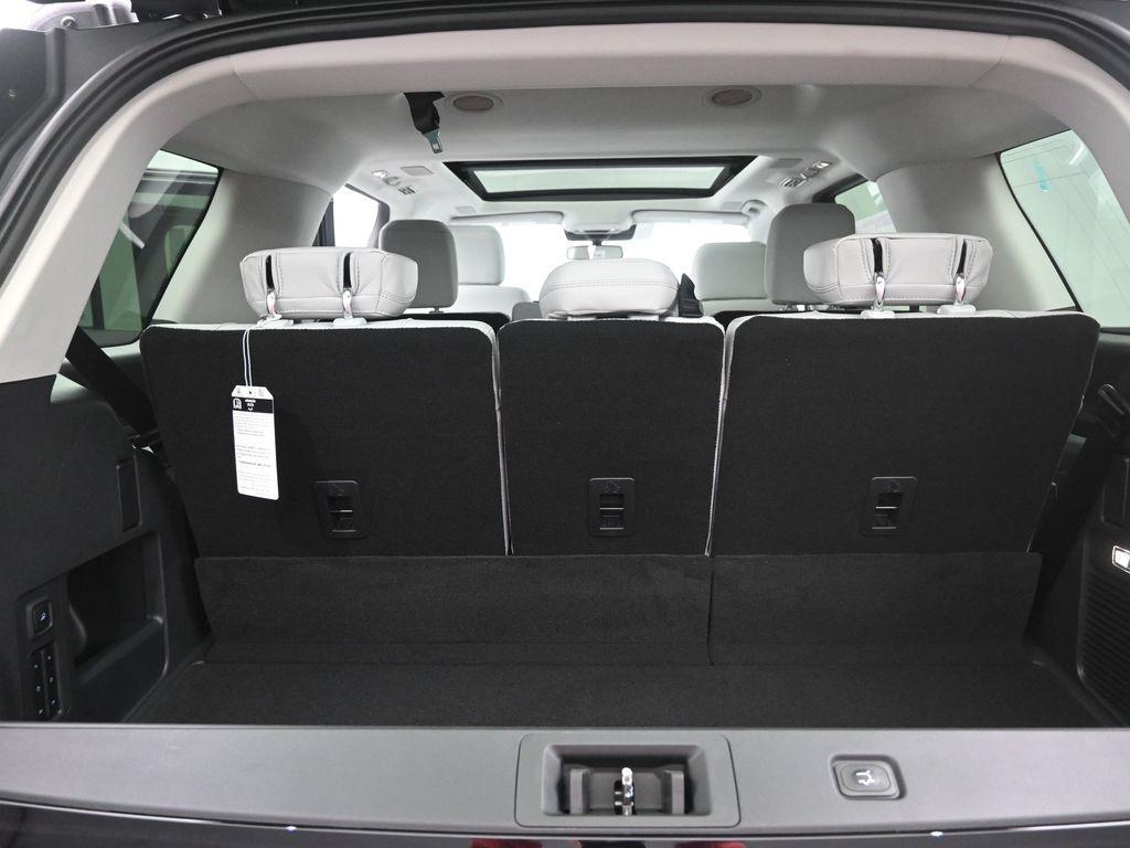 new 2025 Ford Expedition car, priced at $74,833