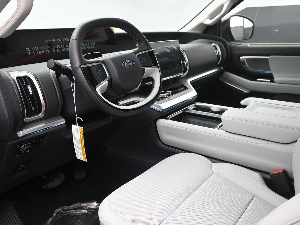 new 2025 Ford Expedition car, priced at $74,833