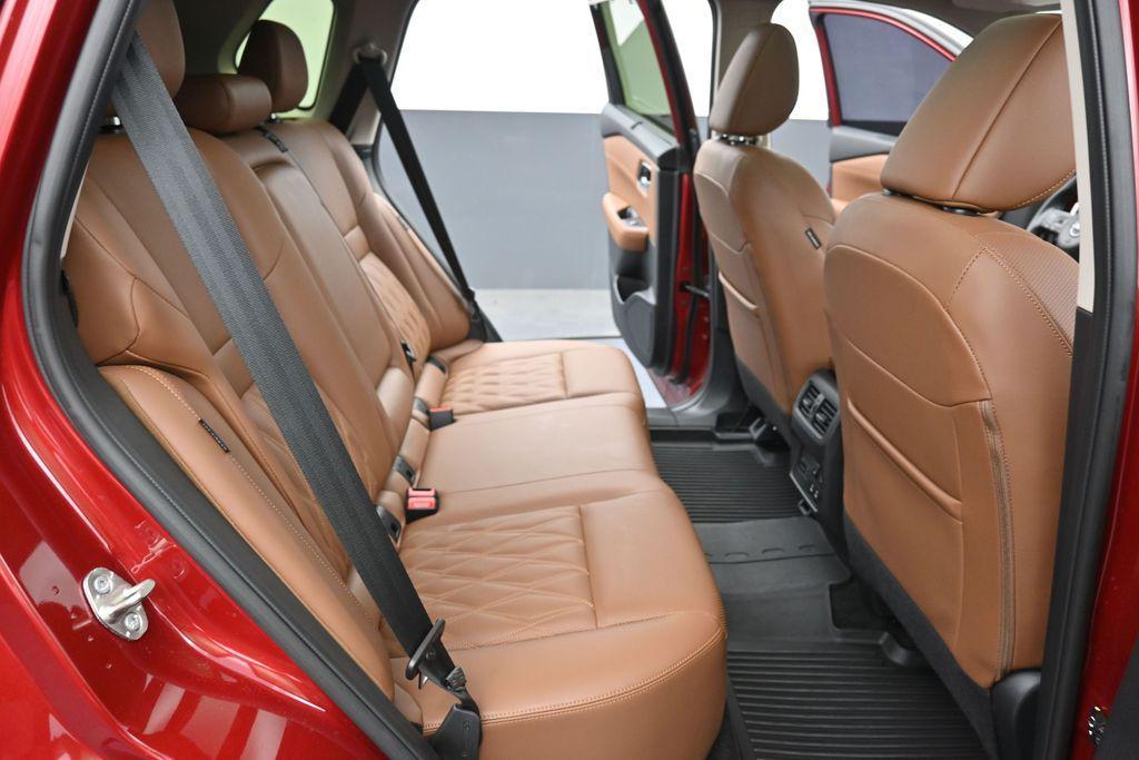 used 2024 Nissan Rogue car, priced at $28,717
