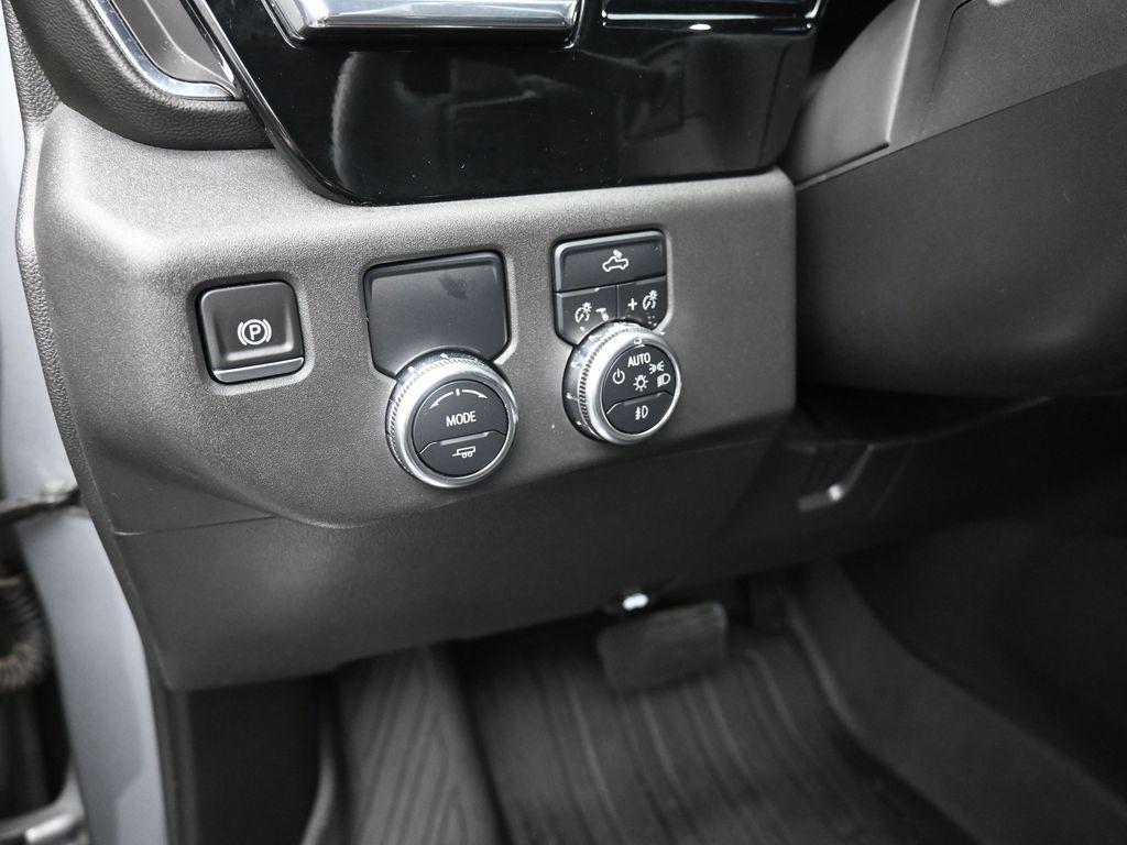 used 2024 GMC Sierra 1500 car, priced at $43,911