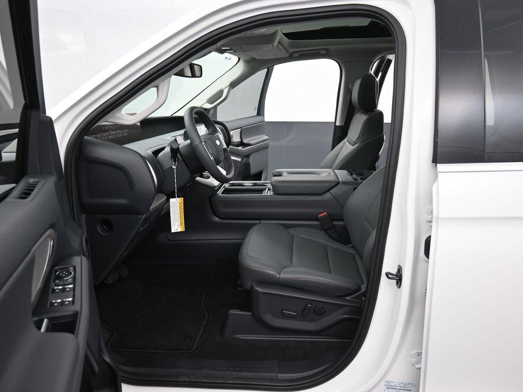 new 2025 Ford Expedition Max car, priced at $67,082