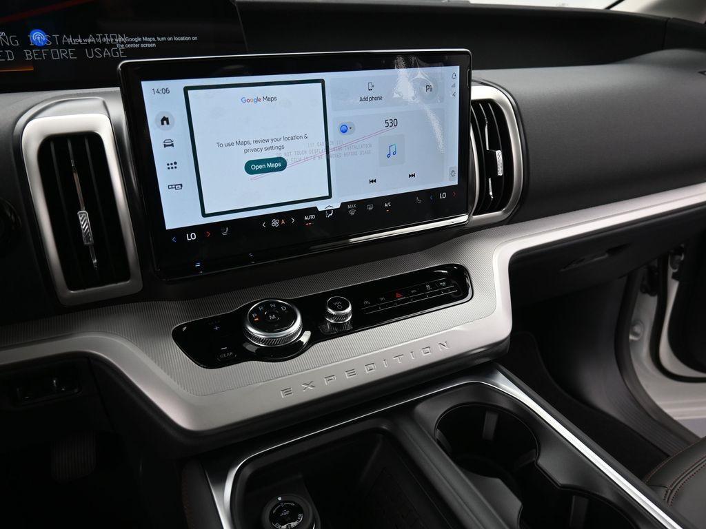 new 2025 Ford Expedition Max car, priced at $67,082