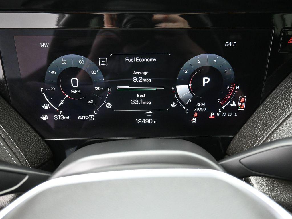 used 2025 GMC Yukon car, priced at $69,594