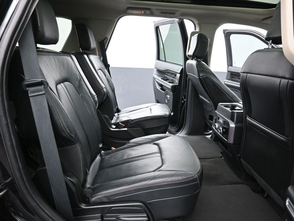 used 2021 Ford Expedition car, priced at $43,499