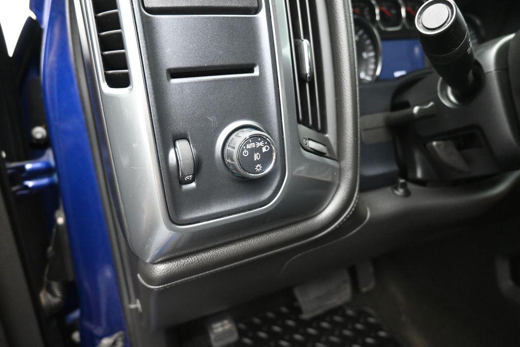 used 2014 Chevrolet Silverado 1500 car, priced at $18,817