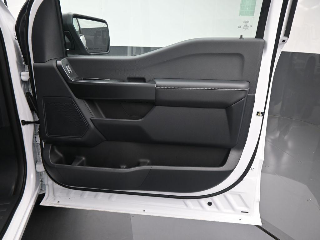 new 2026 Ford F-150 car, priced at $40,933